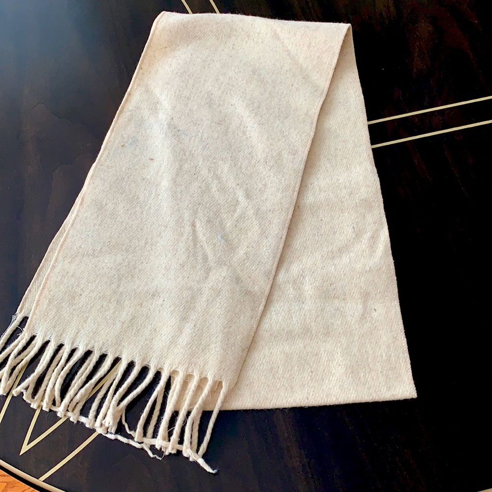 Wool scarf
